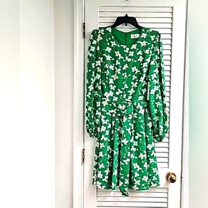 ELIZA J LONG SLEEVE FLORAL MINI DRESS. (RUNS SMALL)